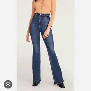 Old Navy High Waisted Flare Jeans